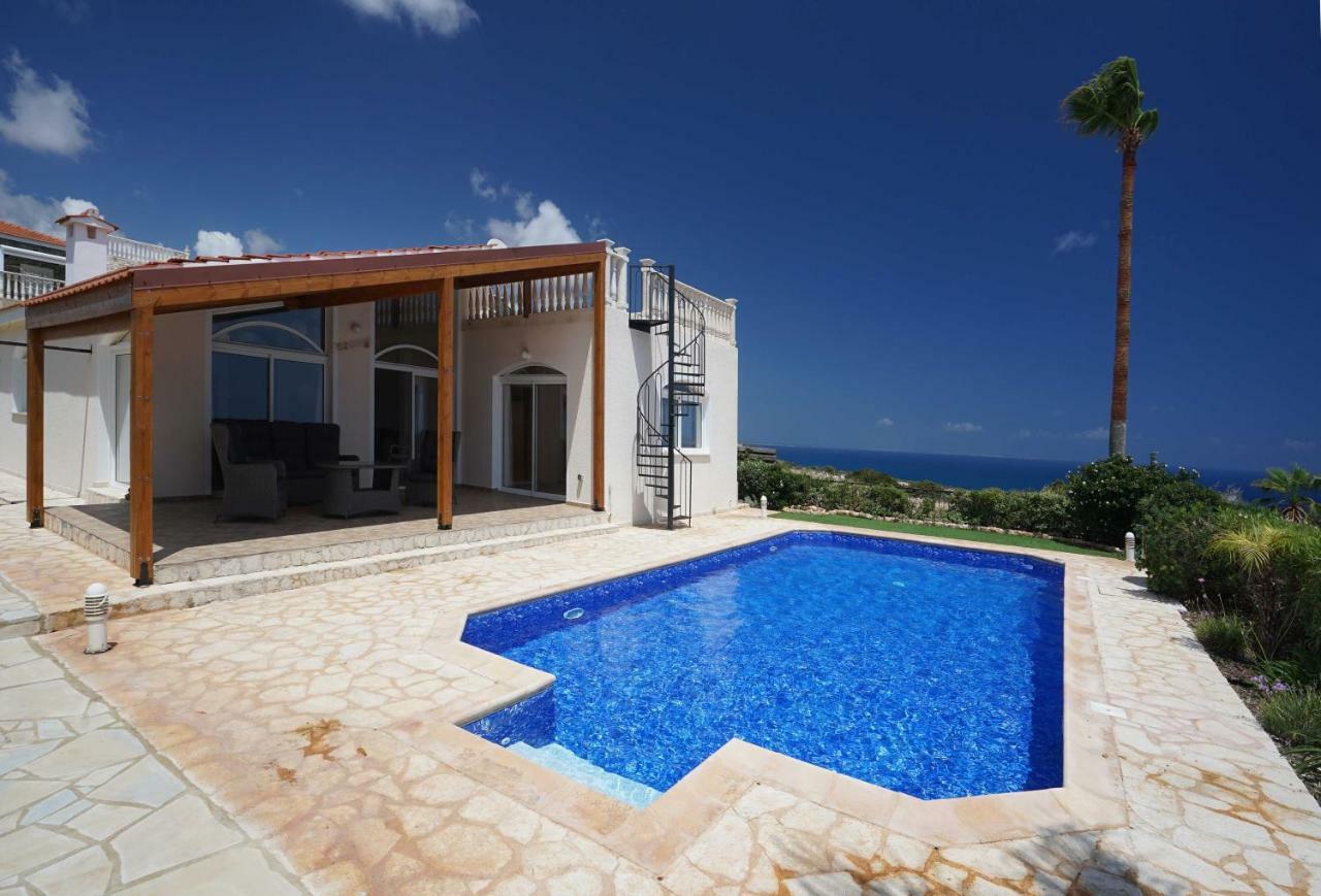 Unforgettable Family Escape - Cliffside Villa With Panoramic Sea Views And Kid-Friendly Private Pool Pissouri Exteriör bild