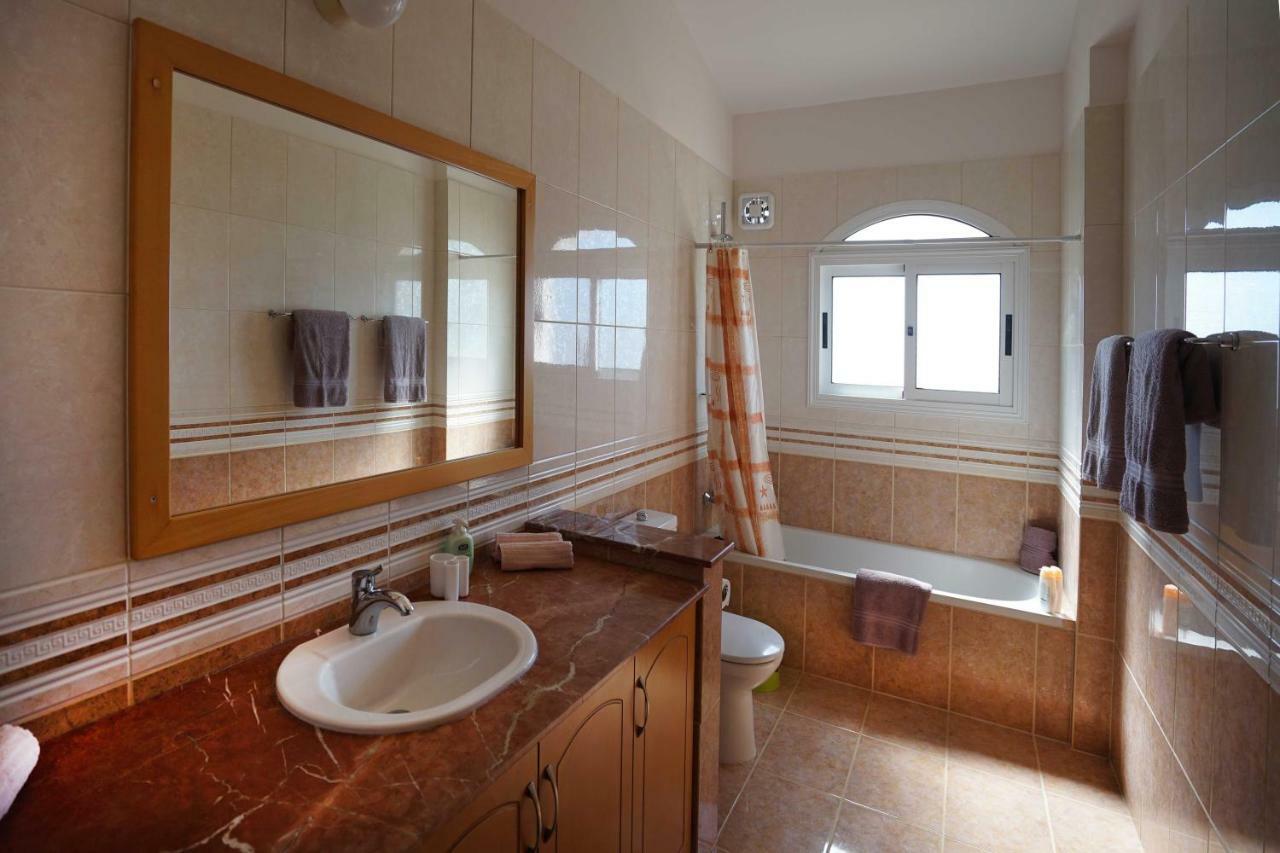 Unforgettable Family Escape - Cliffside Villa With Panoramic Sea Views And Kid-Friendly Private Pool Pissouri Exteriör bild